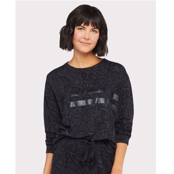 sundry varsity camo pullover